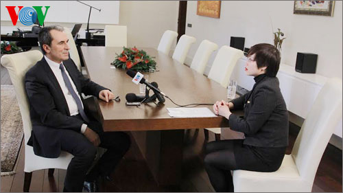 ເຮັດໃຫ້ການພົວພັນຮ່ວມມືຫຼາຍດ້ານລະຫວ່າງ ຫວຽດນາມ - ບູນກາຣີ ໃຫ້ເລິກເຊິ່ງຂຶ້ນເຕີມ